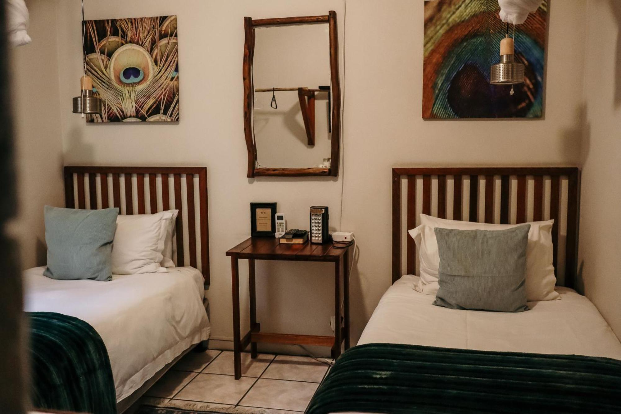 A Traveller'S Palm Hotel Phalaborwa Exterior photo